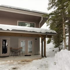 West Vail Matterhorn Condo - Steps to Bus