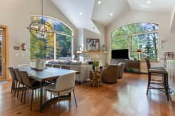 Spacious East Vail Home - Private Hot Tub Near Bus