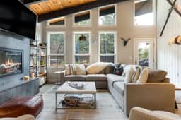 West Vail Home - Hot Tub, Fireplace & Steps to Bus