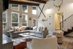 West Vail Home - Hot Tub, Fireplace & Steps to Bus