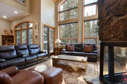 Large East Vail Home - On Gore Creek & Bus Stop - Image 5