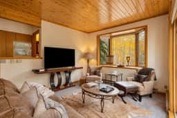 Golf Course Townhome - Livable Space & Privacy - Image 3
