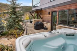 West Vail Luxury - Hot Tub & Mountain Views - Image 3