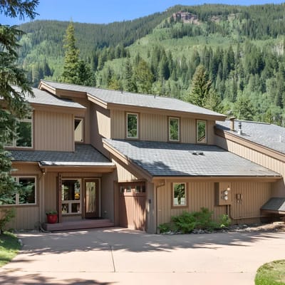 Large East Vail Home - On Gore Creek & Bus Stop