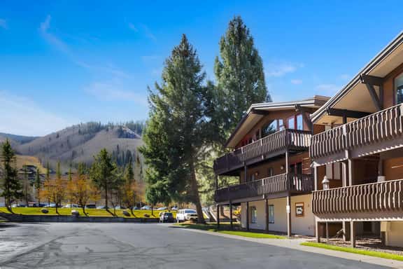 Vail Condo - Pet Friendly & Steps to Ski Lift - Image 1