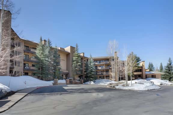 Fallridge Condo - Near Golf Course & Bus - Image 1