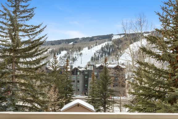 SunVail Condo - Steps from Bridge to Lionshead - Image 1