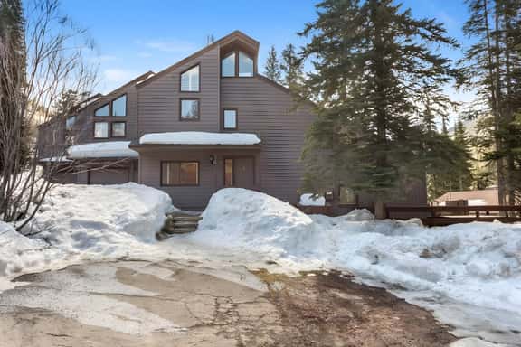 East Vail Townhome - Hot Tub & Close to Bus Stop - Image 1