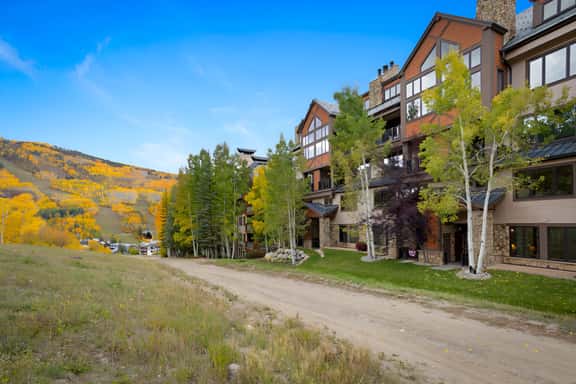 True Ski-In/Out - Highlands Slopeside Condo - Image 1