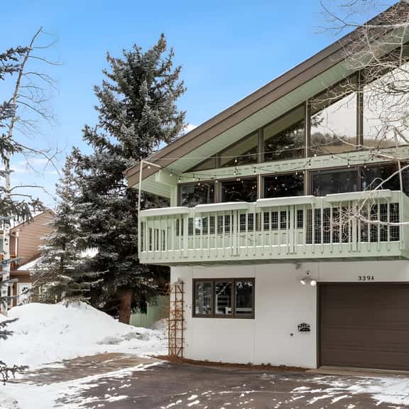 Ideally Located - Fantastic A Frame in EagleVail! - Image 1