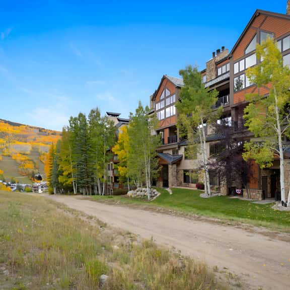 True Ski-In/Out - Highlands Slopeside Condo - Image 1
