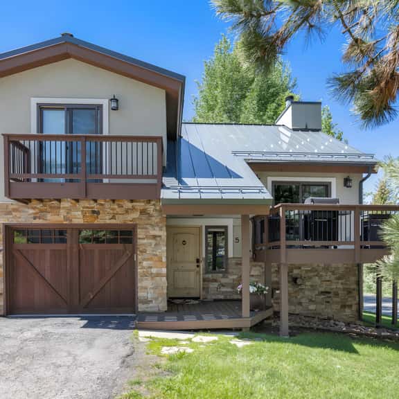 Large West Vail Home - Hot Tub, Ski Lockers, Bus - Image 1