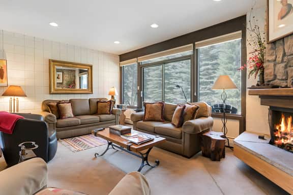 West Vail Ptarmigan Townhome - On Gore Creek