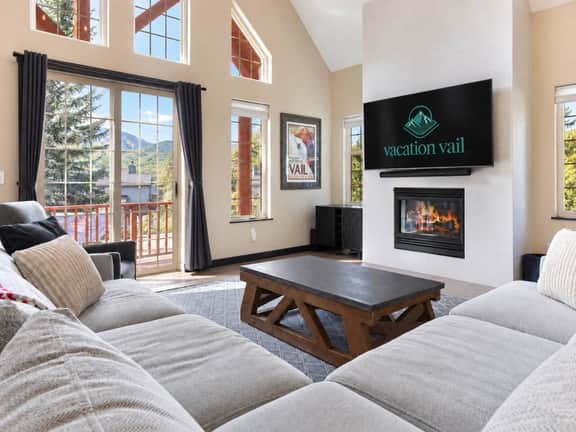 Spacious Avon Townhome - Views of Beaver Creek - Image 2